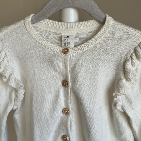 H&M Button Up Ruffle Cardigan 2T - Picture 2 of 13